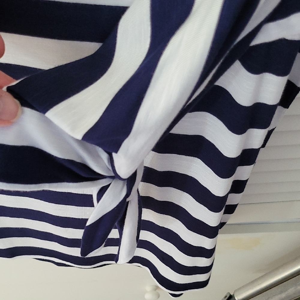 Soft Surroundings Blue & White ¾ Sleeve Tee. Large. - Picture 6 of 12